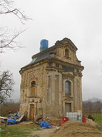 Kaple Neposkvrnnho poet Panny Marie - Lada (kaple)