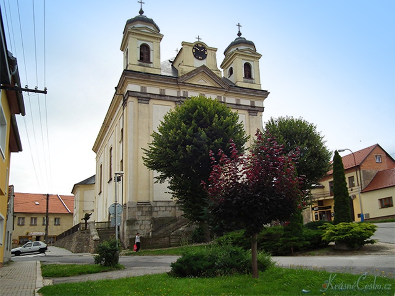 foto Kostel sv. Petra a Pavla - Batelov (kostel)