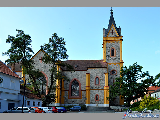 foto Kostel sv. Jana Nepomuckho - Hlubok nad Vltavou (kostel)