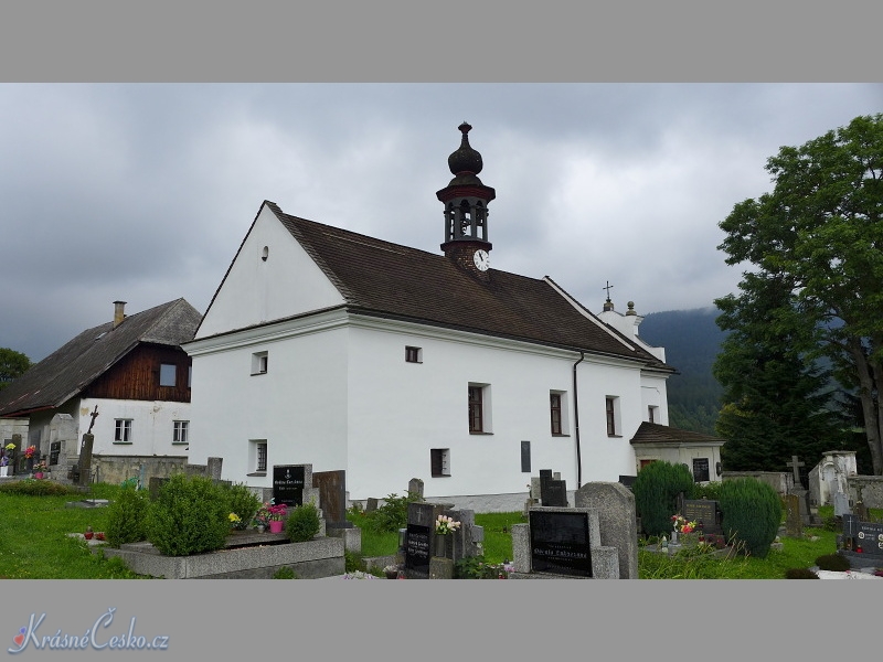 foto Kostel sv. Rodiny a sv. Jana Nepomuka - Horn Vltavice (kostel)