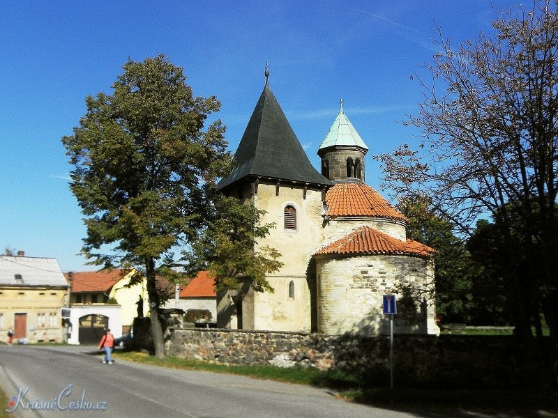 foto Kostel Narozen Panny Marie - Holubice (kostel)