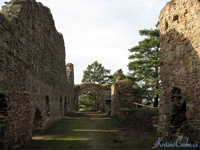 foto Vrkamk - Kamk n. Vltavou (zcenina hradu)