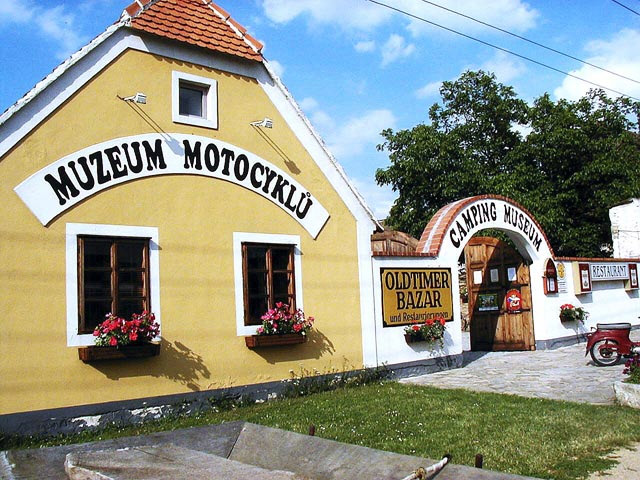 foto 1. esk muzeum motocykl - Lesn (muzeum)