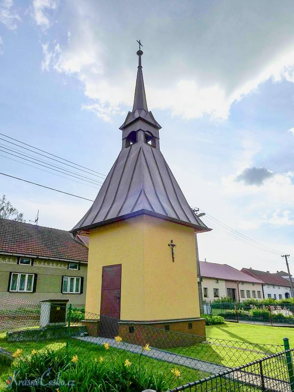 foto Zvonice - Sazomn (kaplika)