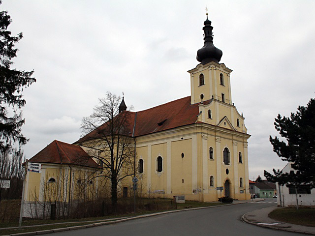 foto Kostel sv. Jana Evangelisty - Blovice (kostel)