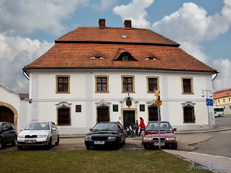 foto Děkanství - Spálené Poříčí (historická budova)