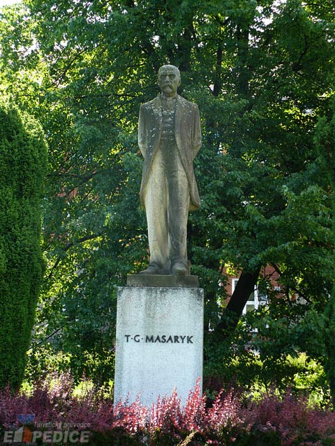 foto Pomnk T.G.Masaryka - Polika (pomnk)