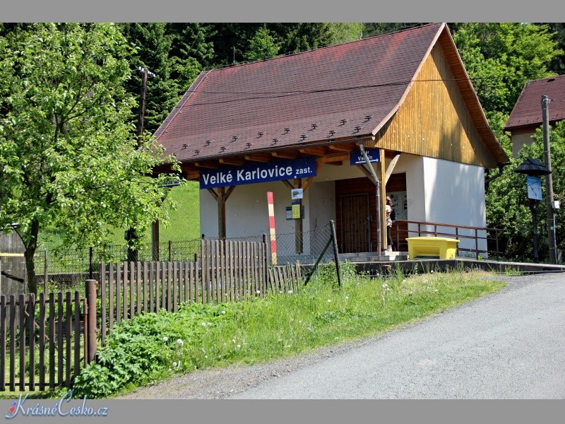 foto Velk Karlovice zastvka (eleznin stanice)