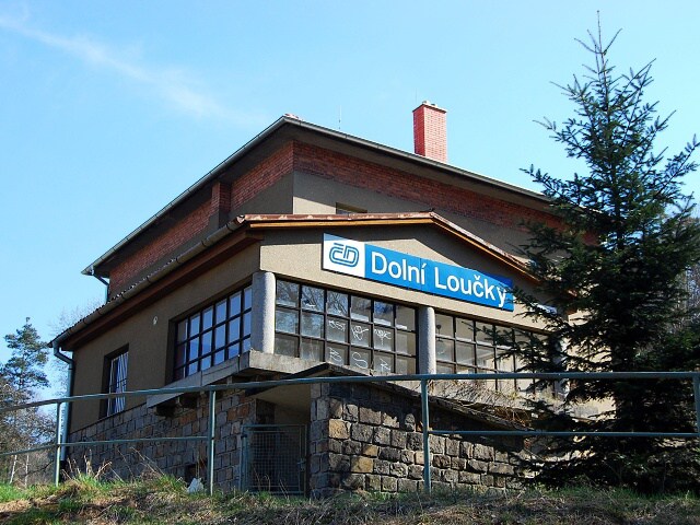 foto Doln Louky (eleznin stanice)