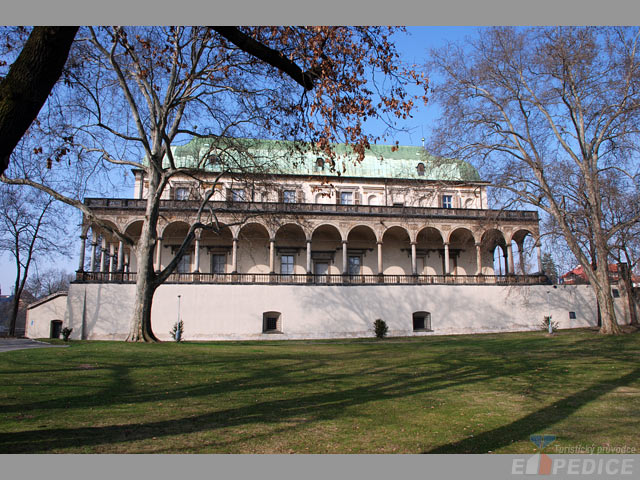 foto Letohrdek krlovny Anny - Praha 1 (historick budova)