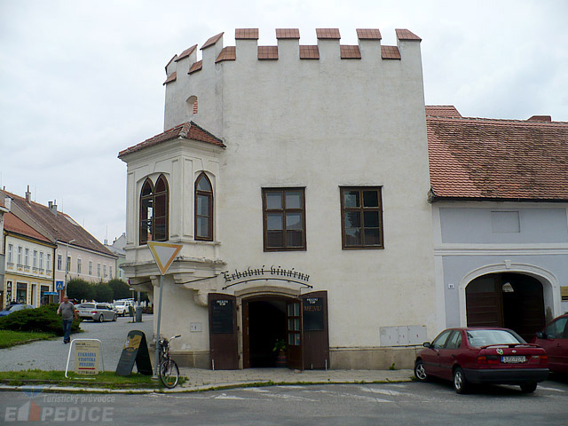 foto Erbovn vinrna - Moravsk Budjovice (restaurace)
