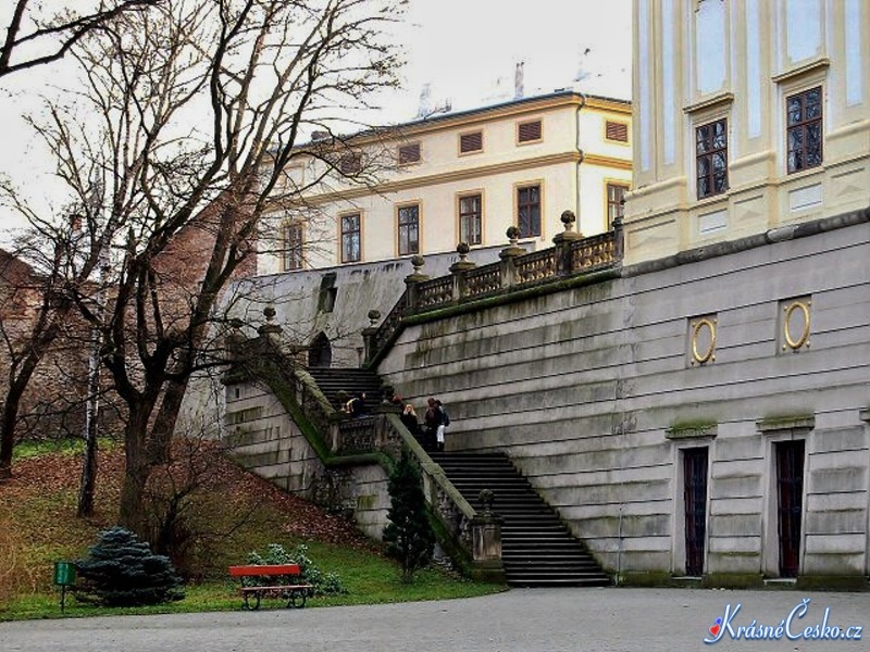 foto Podzmeck zahrada - Krom (park)