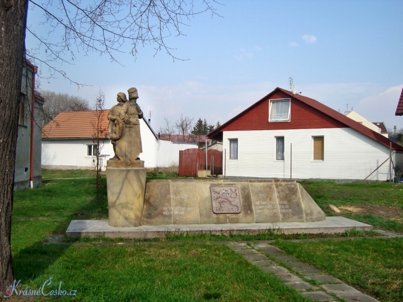 foto Pomnk Obtem 1. a 2. svtov vlky - ernovr (pomnk)