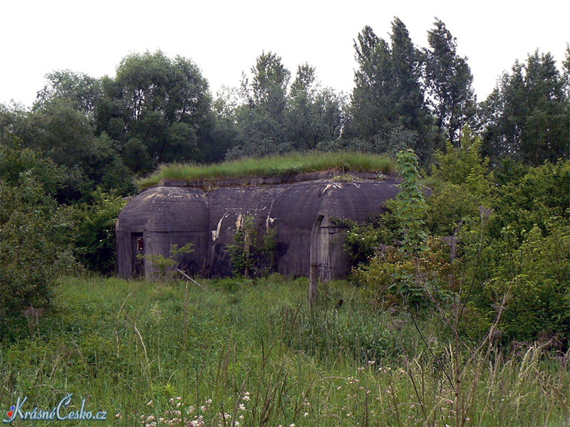 foto Palivov bunkr - Pardubice (opevnn)