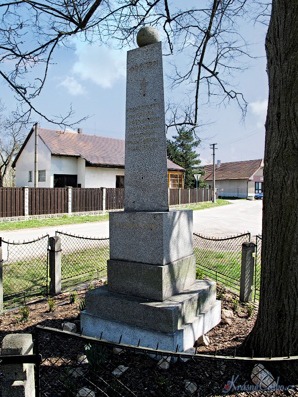 foto Pomnk Obtem 1. svtov vlky - Modr Hrka (pomnk)