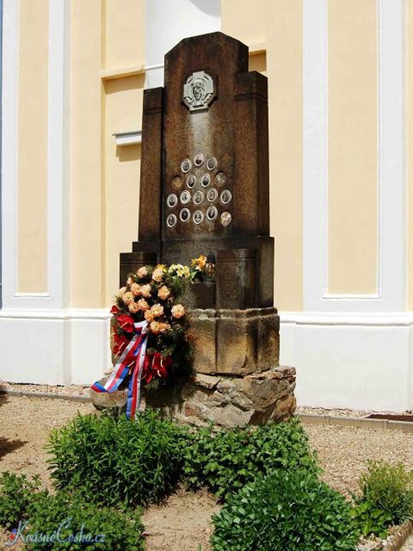 foto Pomnk Obtem 1. svtov vlky - Bohutice (pomnk)