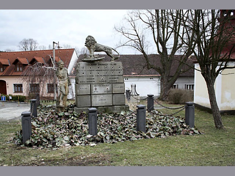 foto Pomník Obětem 1. a 2. světové války - Šťáhlavice (pomník)