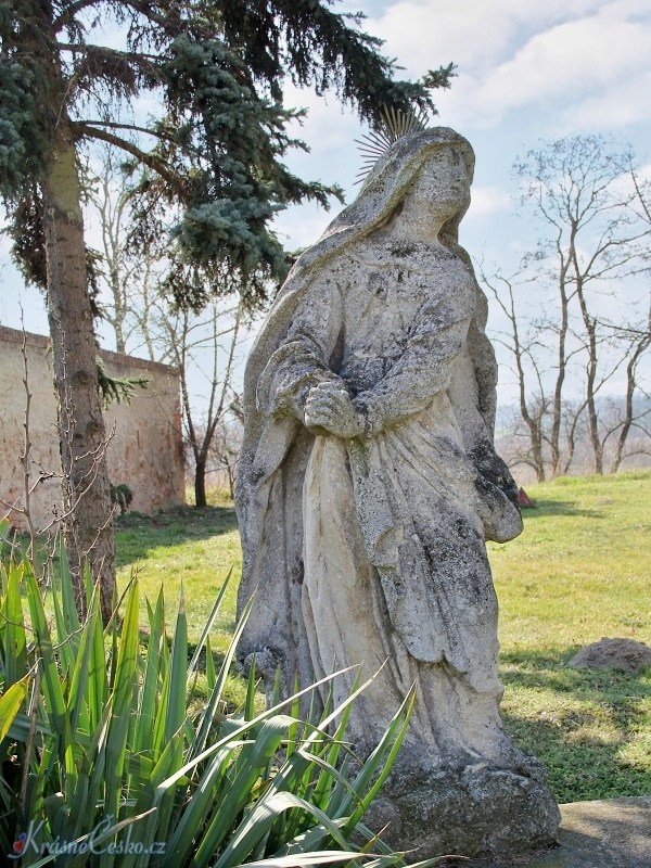 foto Socha Panny Marie Bolestn - Hrdek (socha)