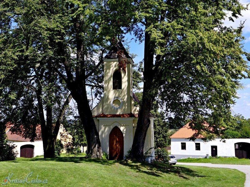 foto Kaple Nejsvtj Trojice - Dobice (kaple)