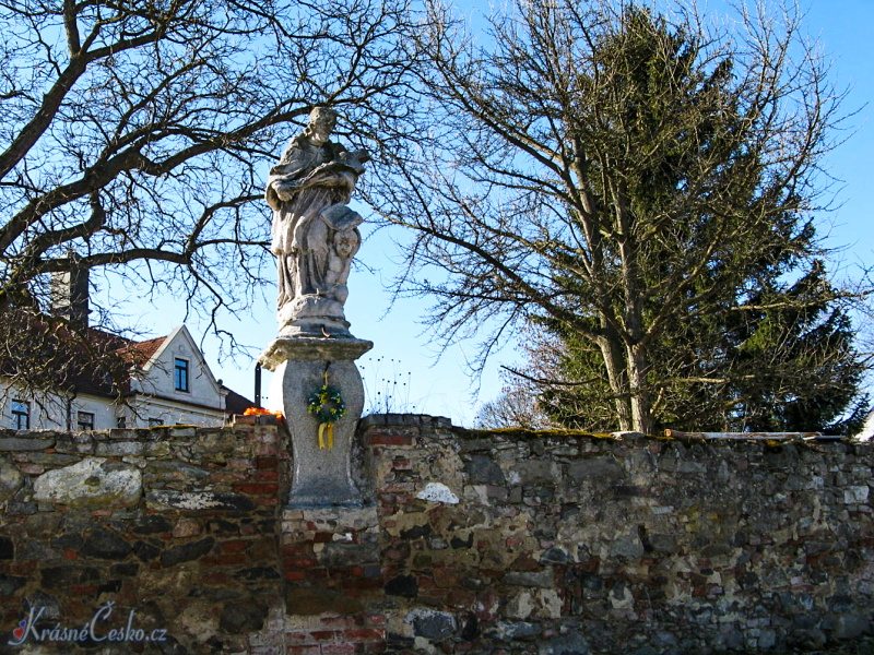 foto Socha sv. Jana Nepomuckho - Strovice (socha)
